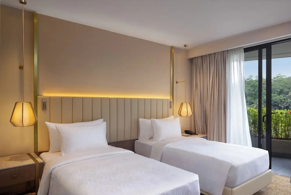 هتل گلدن کرون کندی